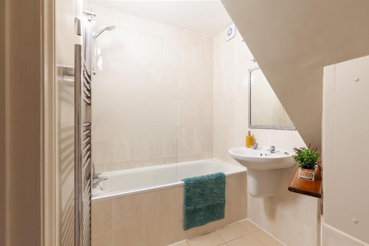 Rambler'S Retreat Apartment Dersingham Bagian luar foto